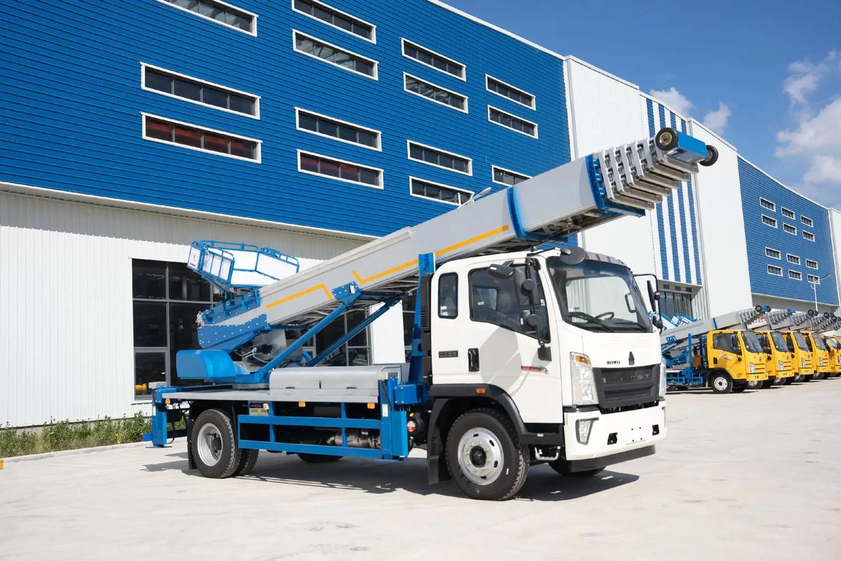 乐东出租云梯车高空作业车 建筑垃圾搬运